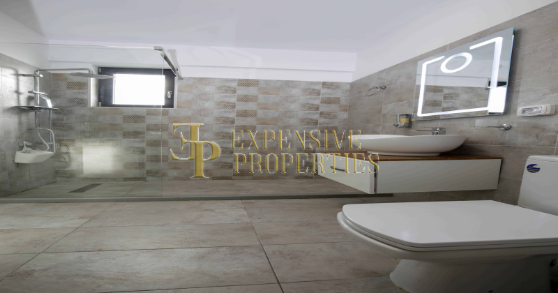 Apartament de vanzare cu vedere spre mare Bulevardul Mamaia Nord  Baie