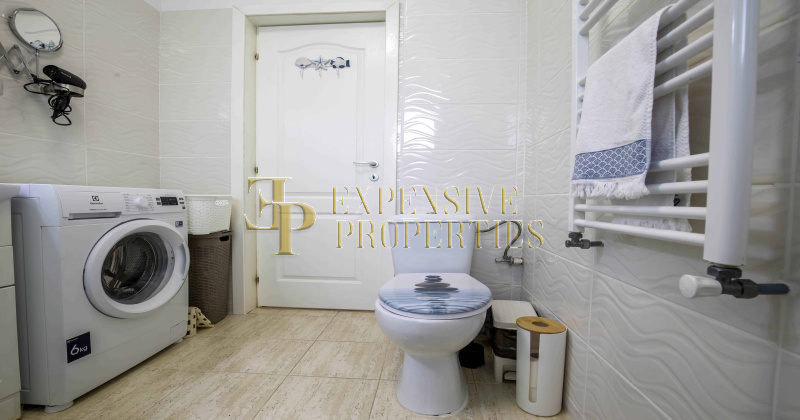 5 D8, Navodari, 2 Dormitoare Dormitoare, 3 camere camere,1 BaieBai,Apartament,De vanzare,1018