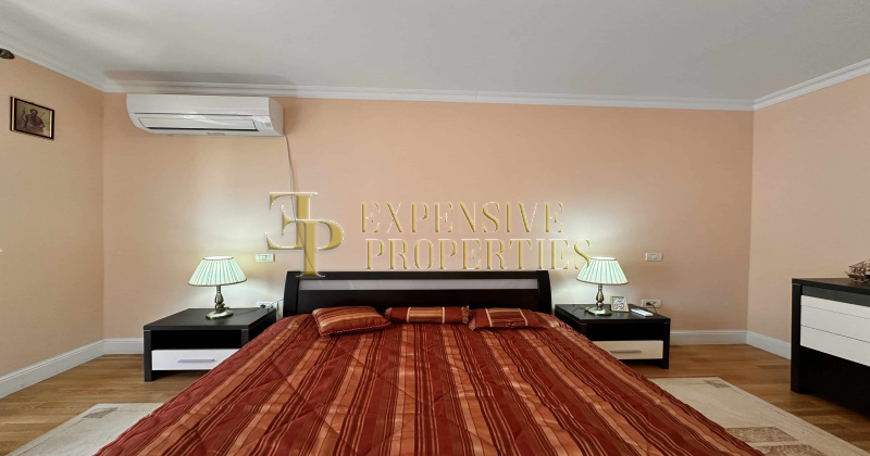 Casa de vanzare în Mamaia Nord | Vila de vanzare cu 8 camere: Promenada: dormitor 2