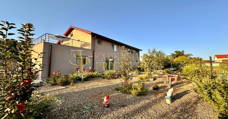 Casa (vila) de vanzare jud.Constanta: Palazu Mare ⭐ 2 etaje   8 camere: Residence Pomaria: exteriorul casei